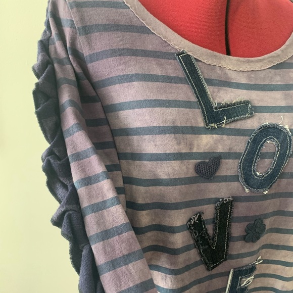 SUPER COOL UPCYCLED AND REWORKED SHIRT - Picture 4 of 8